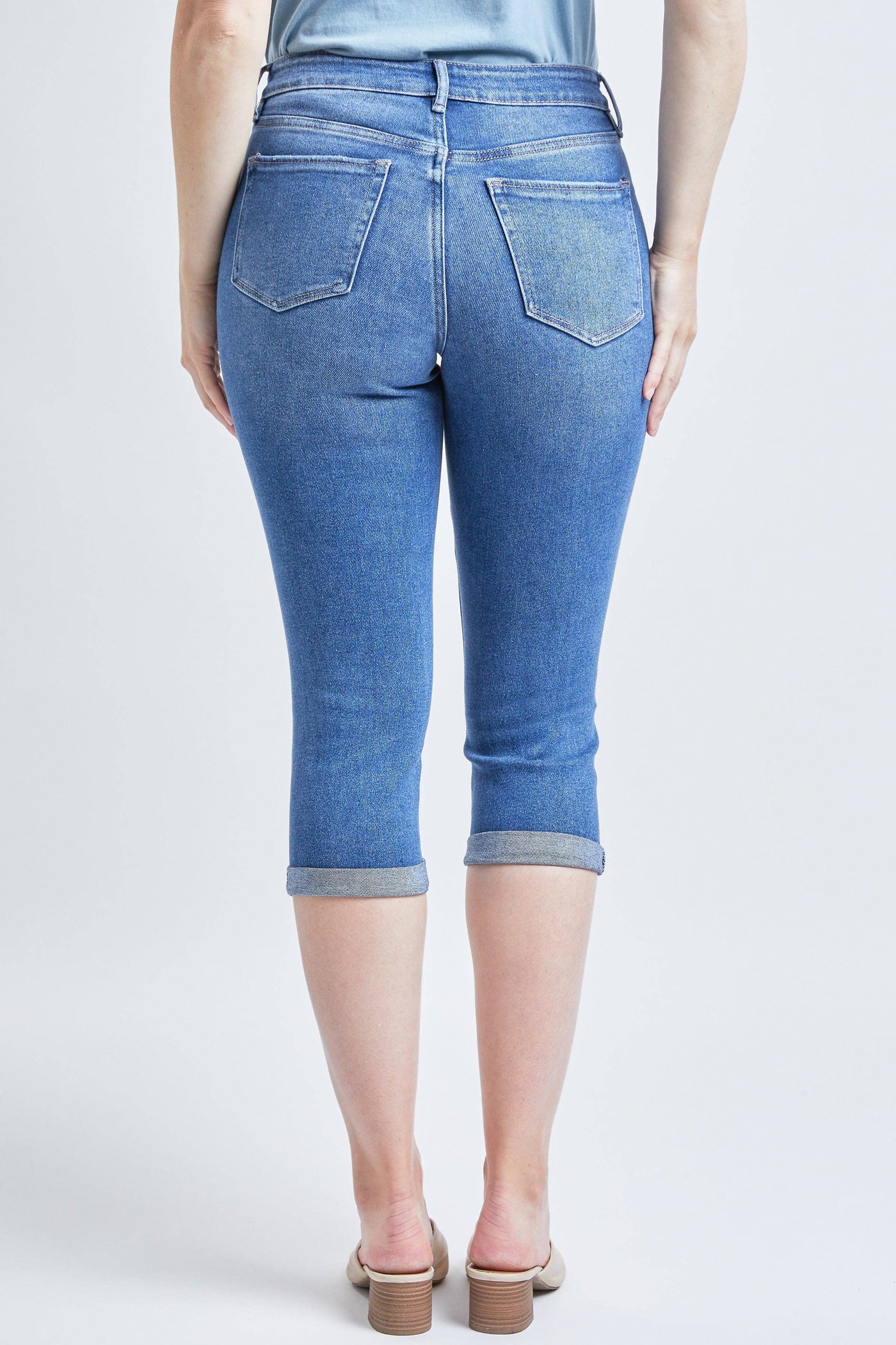 YMI | Vintage High Rise Rolled Cuff Capri Jean