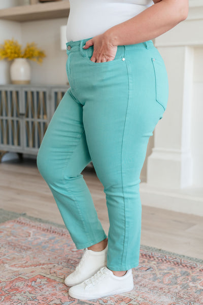 Judy Blue | Bridgette High Rise Garment Dyed Slim Jeans in Aquamarine