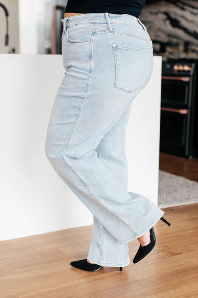 Judy Blue | Brooke High Rise Control Top Vintage Wash Straight Jeans