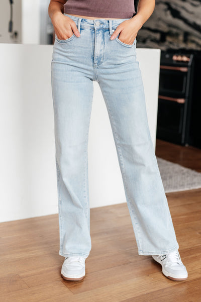 Judy Blue | Brooke High Rise Control Top Vintage Wash Straight Jeans