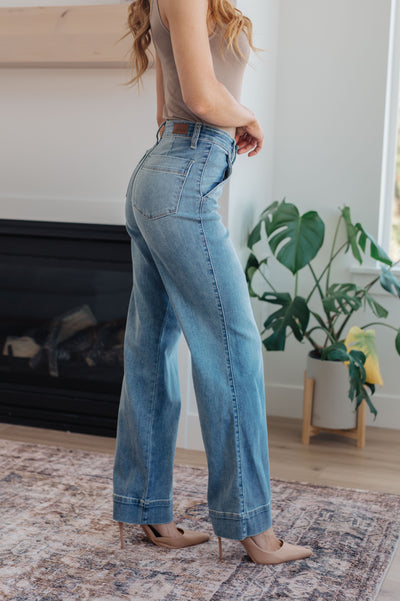 Judy Blue | Mindy Mid Rise Wide Leg Jeans