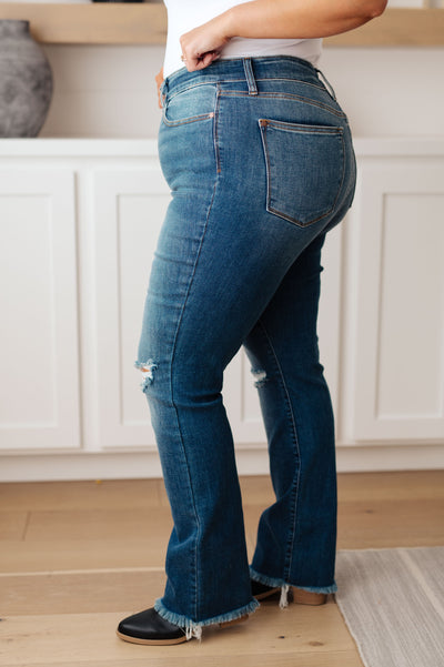 Judy Blue | Morgana High Rise Distressed Straight Jeans