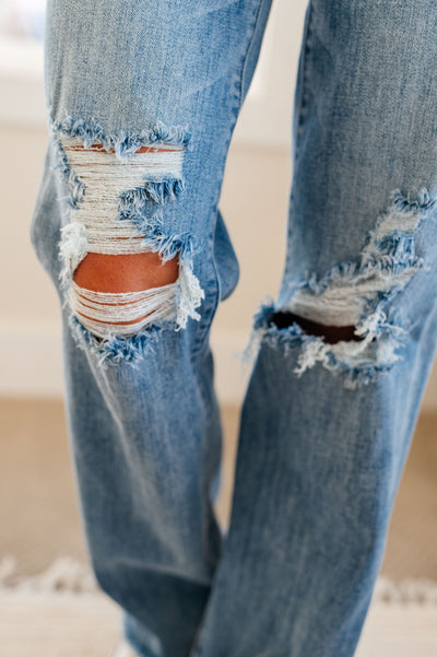 Judy Blue | Rose High Rise 90's Straight Jeans in Light Wash