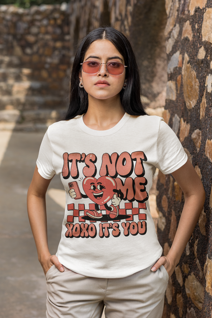 It's Not Me It's You XOXO Short Sleeve Graphic Tee