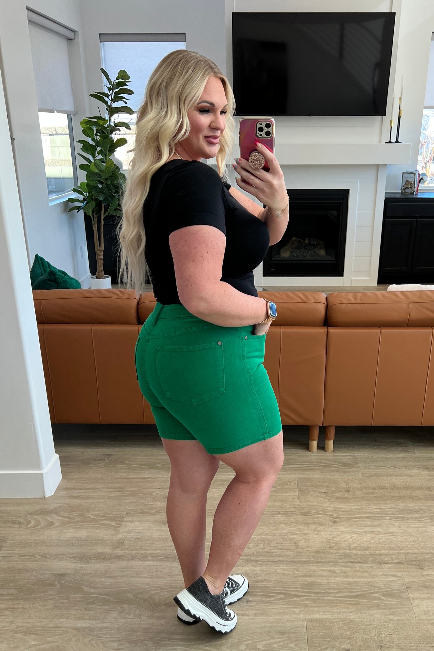 Judy Blue | Jenna High Rise Control Top Cuffed Shorts in Green